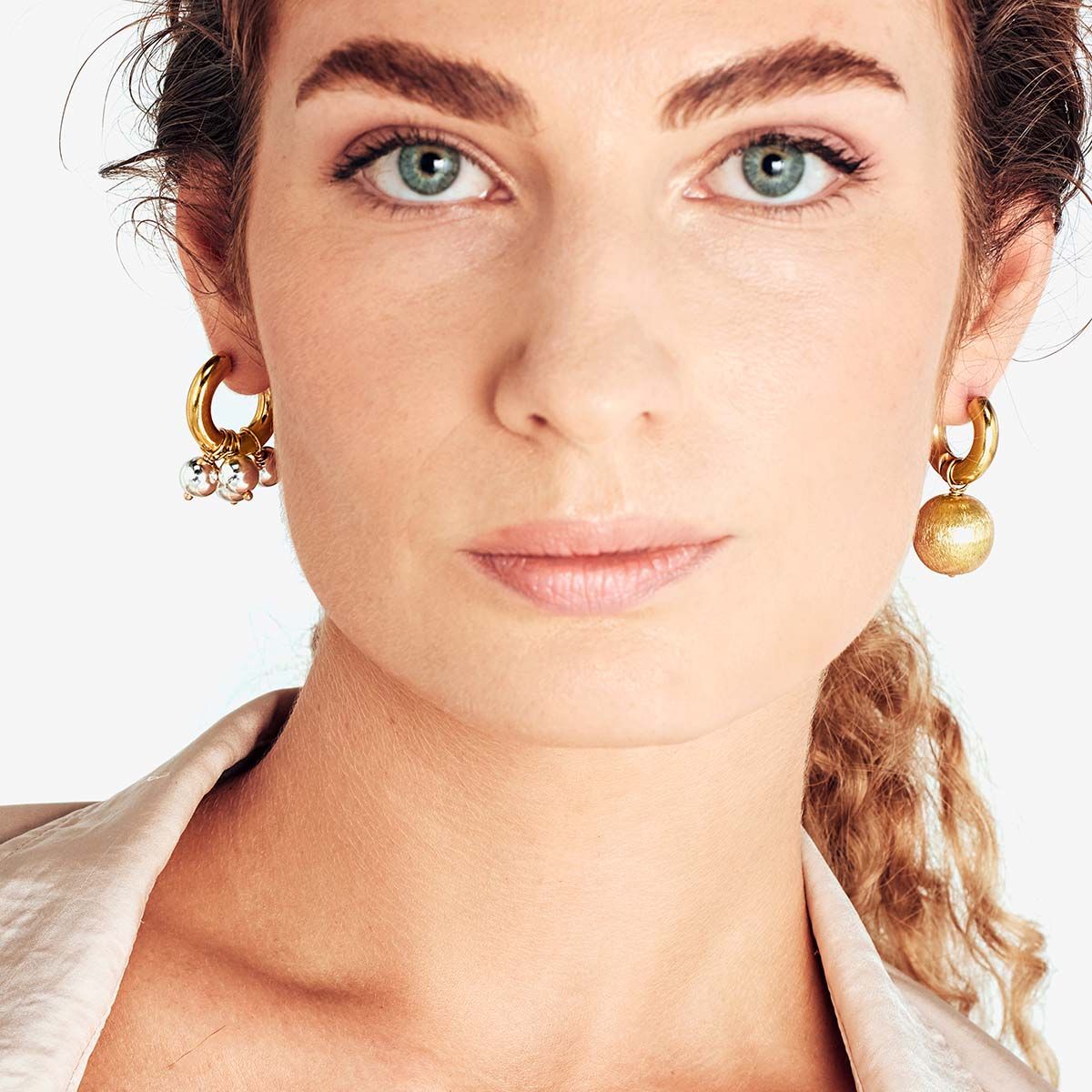Mismatched silver and gold earrings - Creolen - Gold