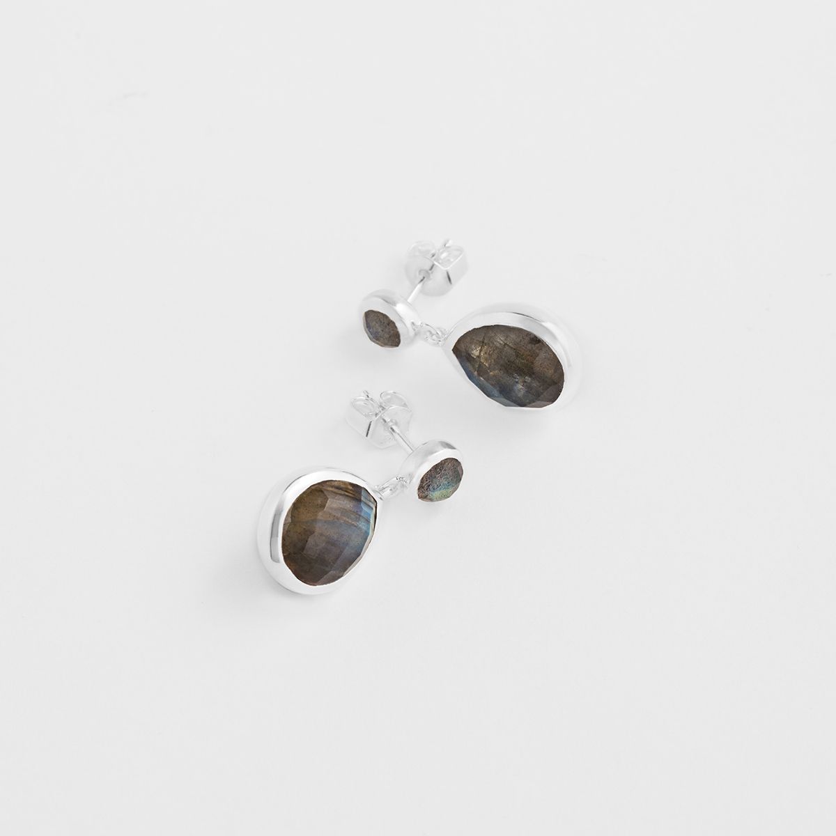 Stecker - Grau