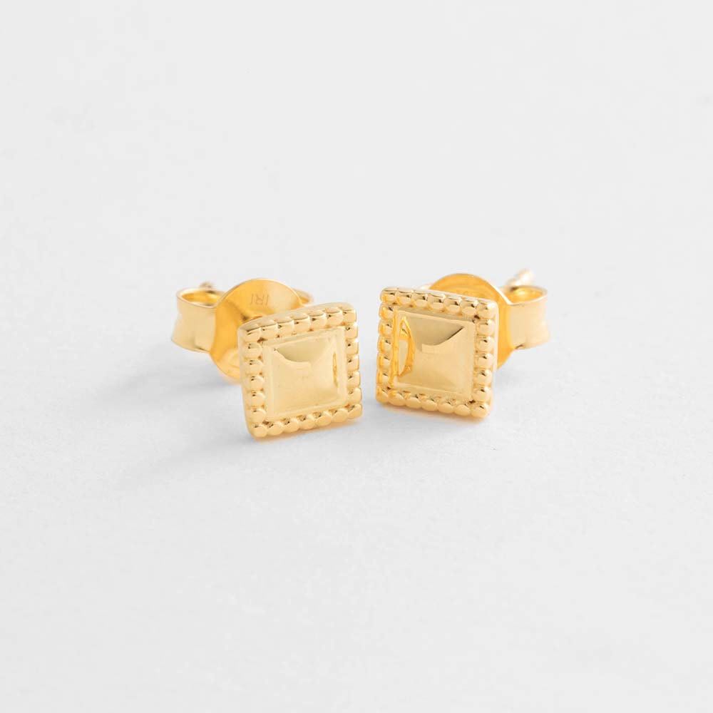 June - Ohrstecker - Gold