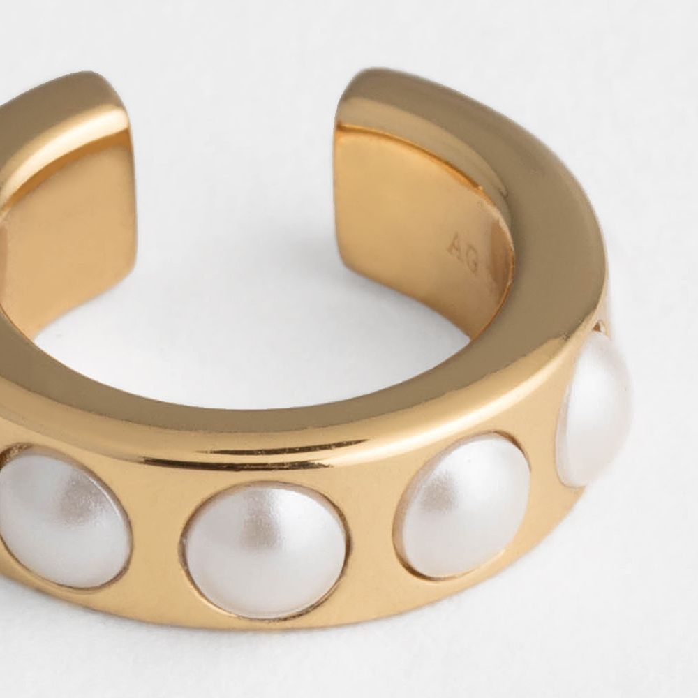Pearl eacuff - Earcuffs - Goldgelb